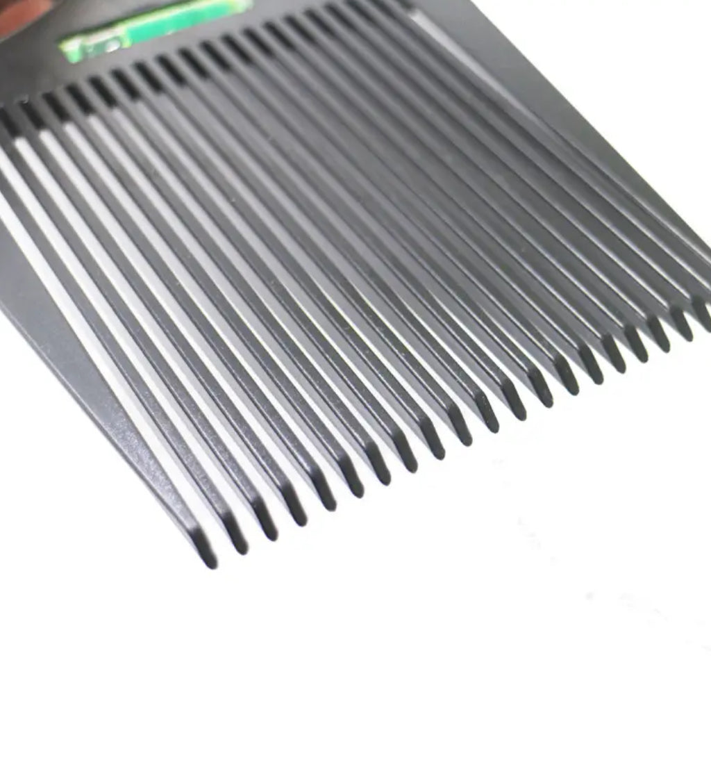 Flattop Comb With Level